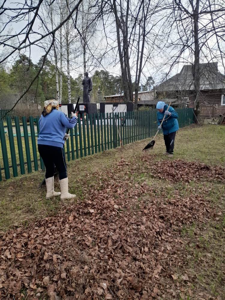 Апрель - время наведения чистоты и порядка, а субботники - добрая традиция, объединяющая неравнодушных людей.