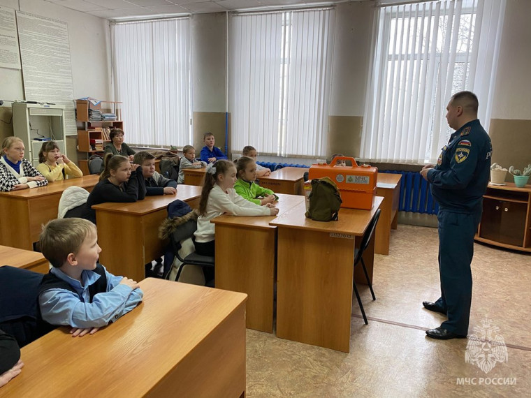 В ПСЧ-46 г. Пучеж прошли занятия для детей!. В ПСЧ-46 г. Пучеж прошли занятия для детей!.